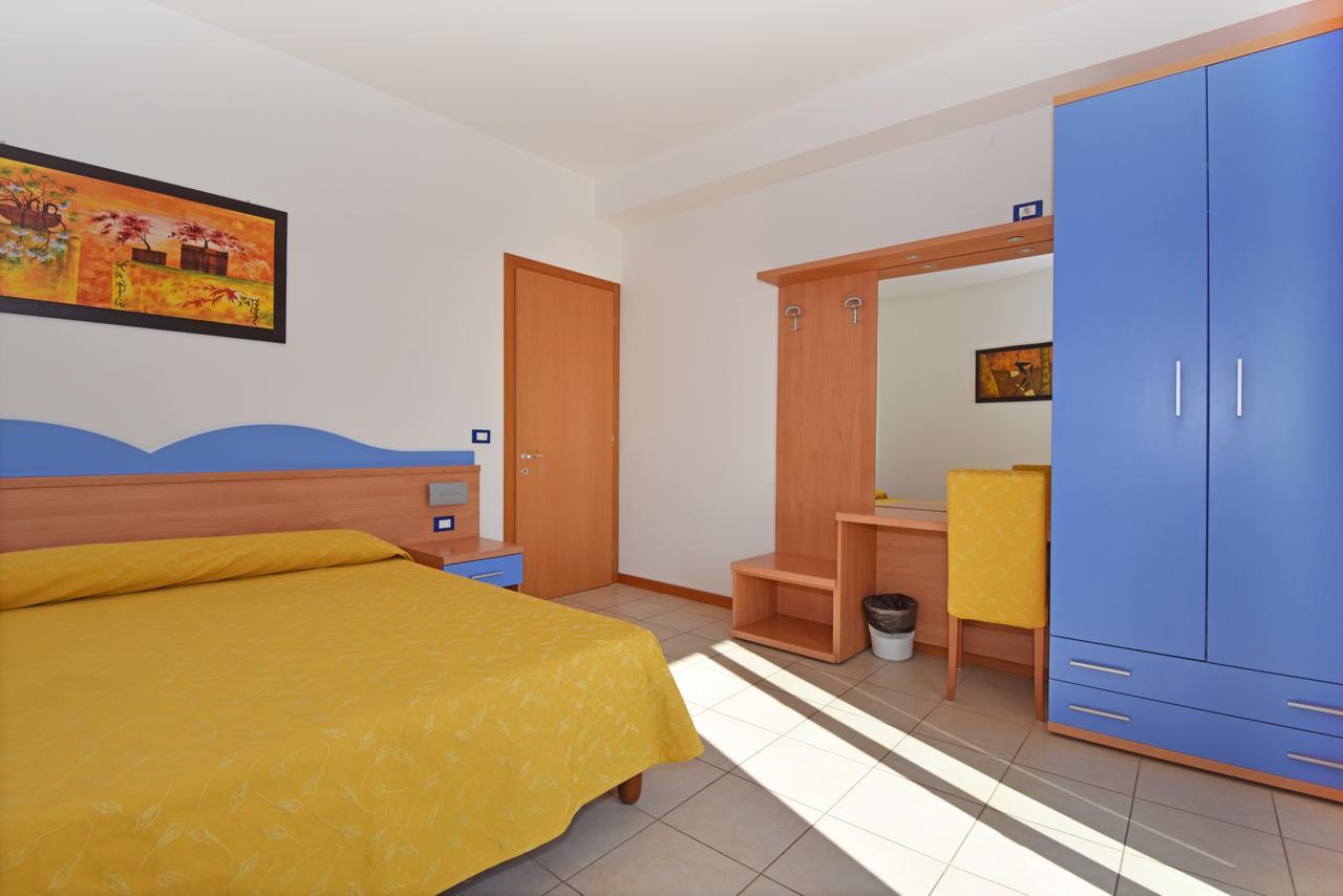 Hotel Villa Olga Caorle Exterior foto