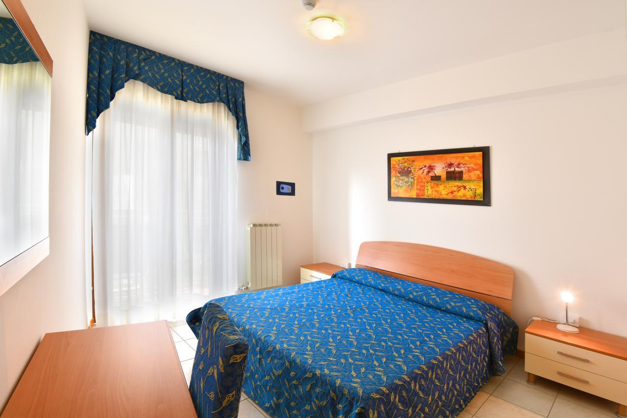 Hotel Villa Olga Caorle Exterior foto